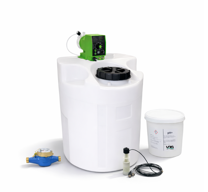 En doseringsstation pH+ ökar vattnets pH-värde och alkalinitet och bidrar till att kopparmantlade varmvattenberedare håller längre